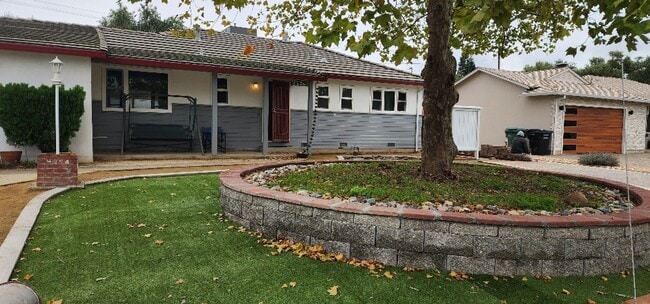 Primary Photo - Updated Fair Oaks Beauty!