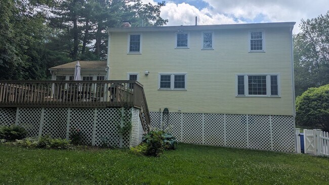 Building Photo - ***Please Respond Directly to the Online L...