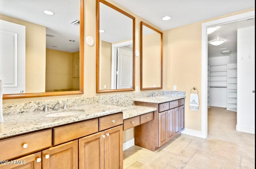 Double sinks in Primary bathroom - 2211 E Camelback Rd