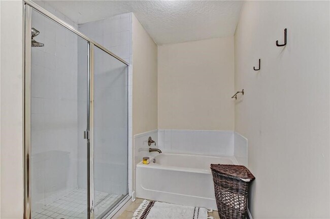 Building Photo - 96015 Stoney Dr