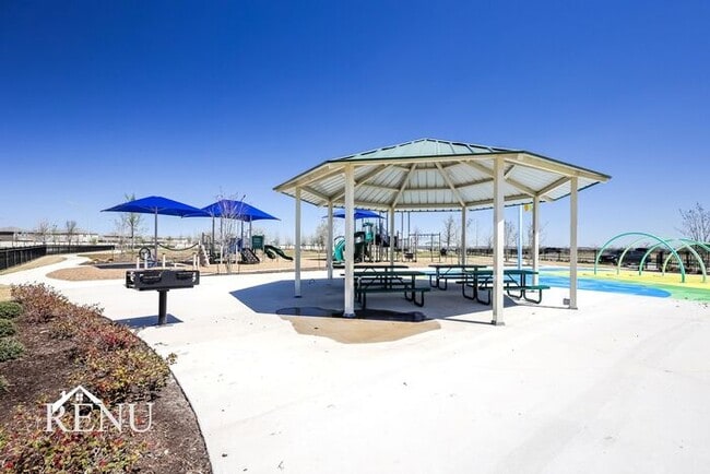 Building Photo - 11018 Yonder Flts