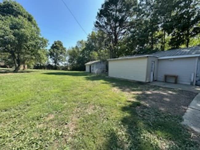Building Photo - COMING SOON! Renovated 3 BR, 2 Bath House!...