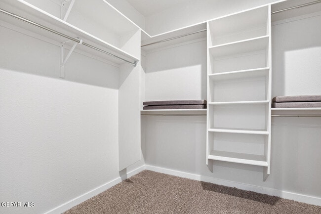 Building Photo - 245 Emerald Tower Dr