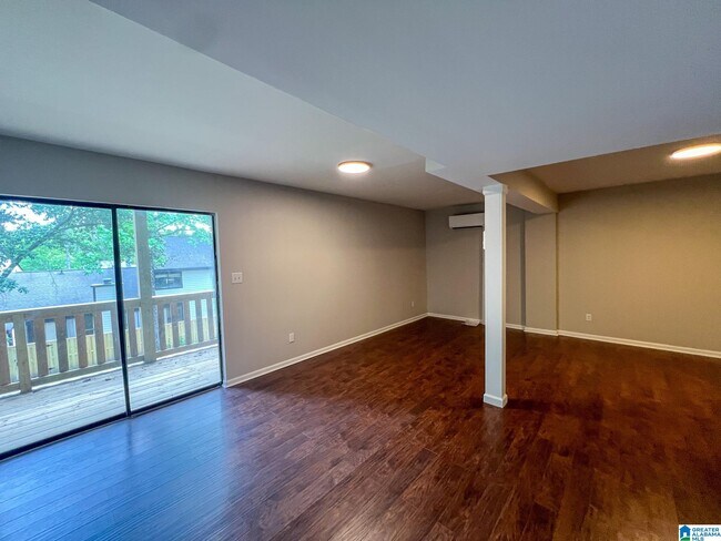 Building Photo - 2417 Eagle Ct