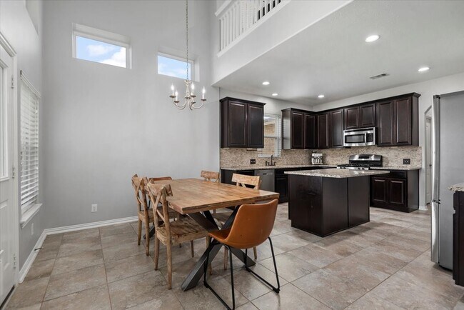 Building Photo - 32027 Steven Springs Dr