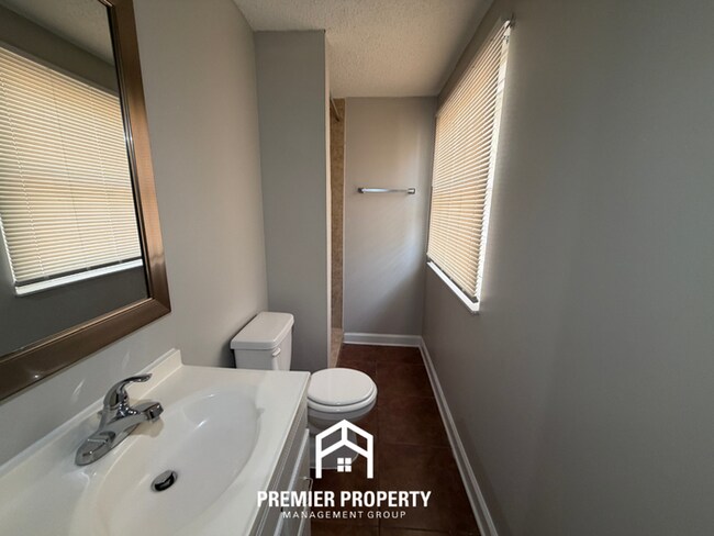 Building Photo - 7057 Catalpa Hill Cove