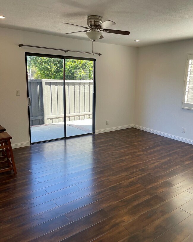 Building Photo - 11311 Tampa Ave