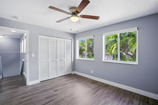 Building Photo - 1723 SW 109th Terrace