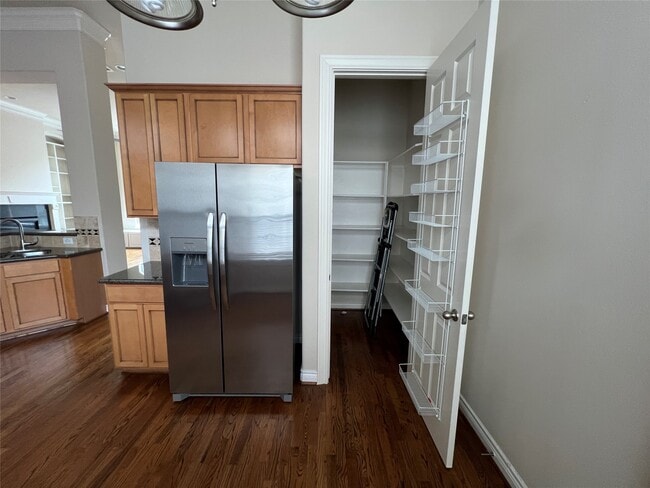 Building Photo - 5940 Kansas St