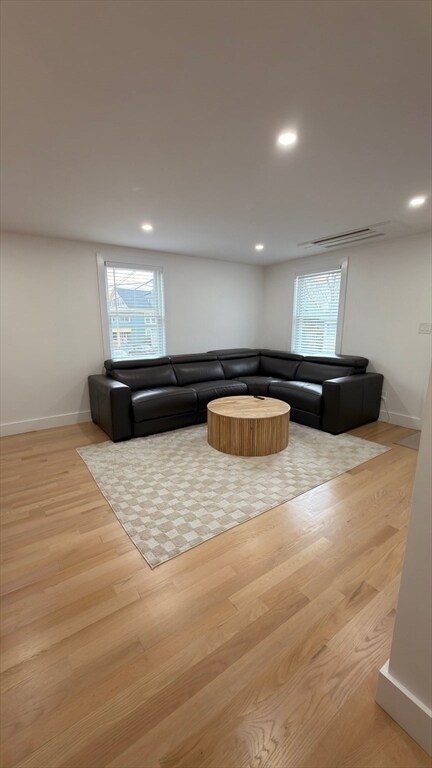 Building Photo - 6 Pratt Ave