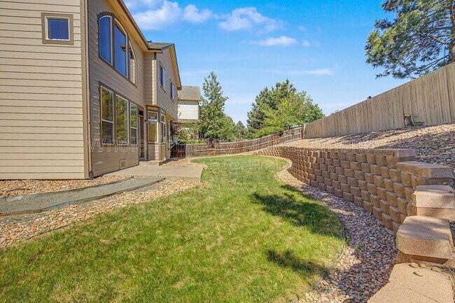 Building Photo - 11081 Independence Cir W