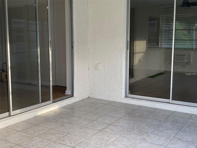 Building Photo - 7611 Summertree Ln