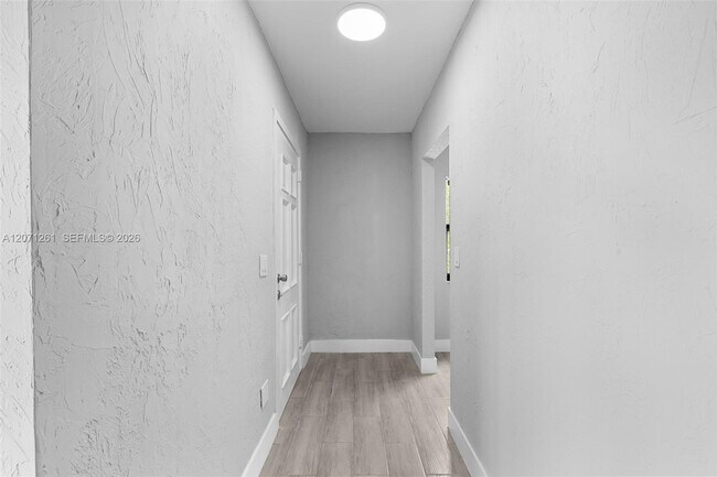 Building Photo - 1227 NW 27th St