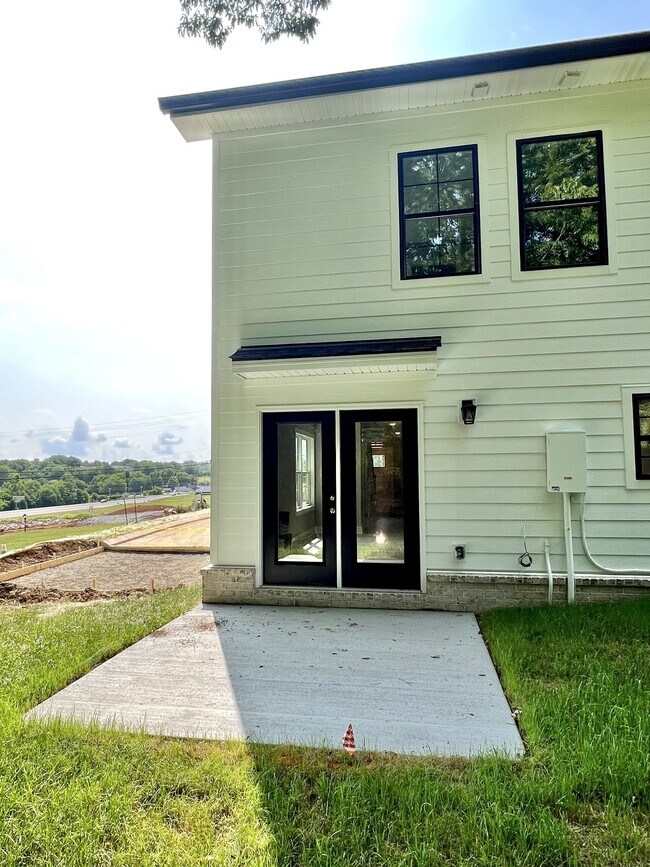 Building Photo - 710 Hollie Way