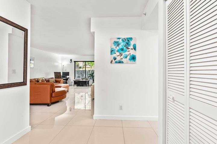 Building Photo - 1665 Cabot Ln