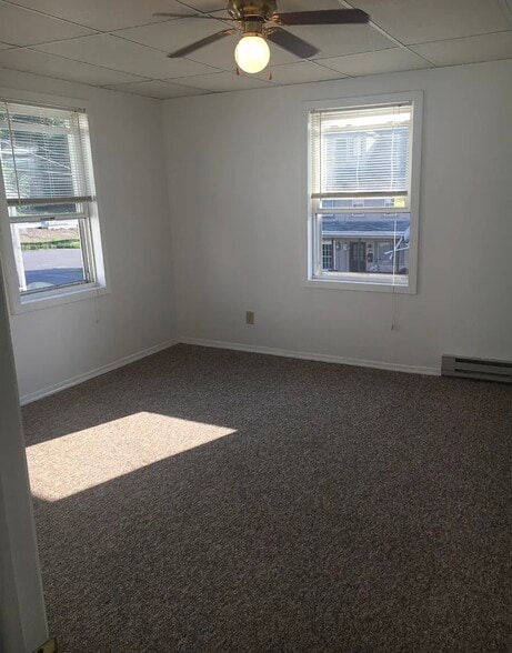 Building Photo - 339 S Poplar St