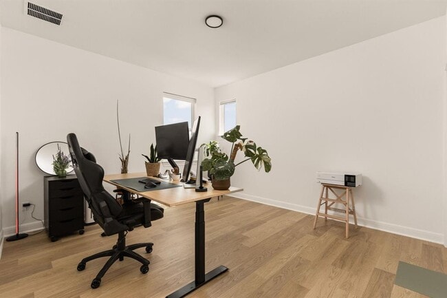 Building Photo - 2132 Cavara Cv