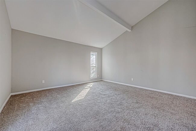 Building Photo - 12802 Sunset Dune Dr