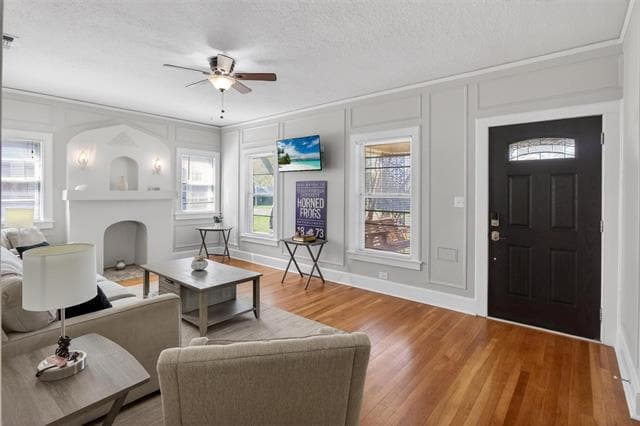 Building Photo - 3315 Rogers Ave