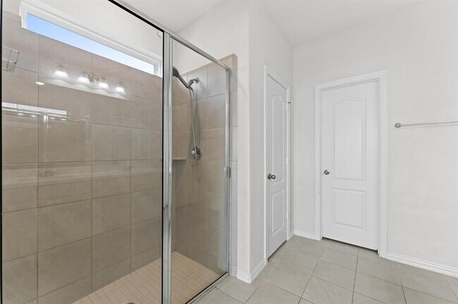 Building Photo - 31423 Elkcreek Bend Dr