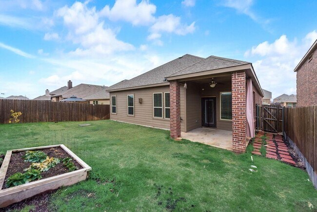 Building Photo - 932 Lake Cypress Ln