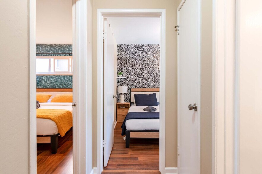 Building Photo - 2312 Bonar St