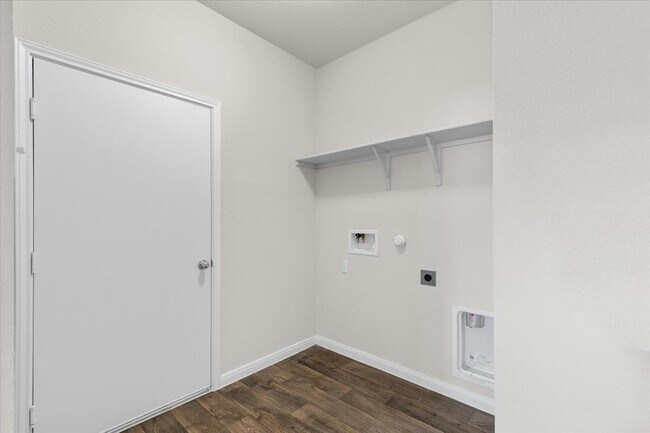 Building Photo - 1033 Ferryman Dr