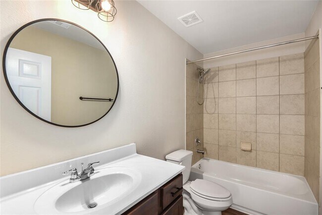 Building Photo - 6404 Macroom Meadows Ln