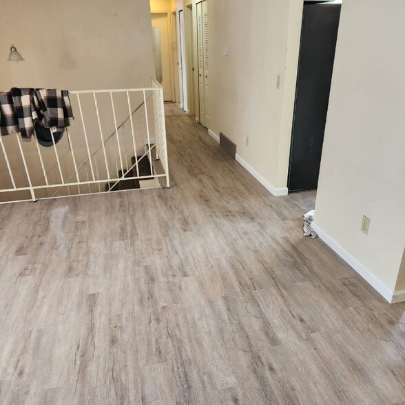 Building Photo - 2448 S Evanston St