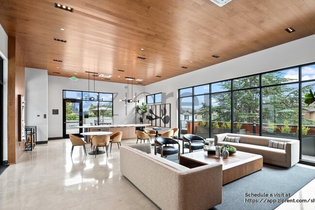 Building Photo - 308 Torrey Pine Terrace
