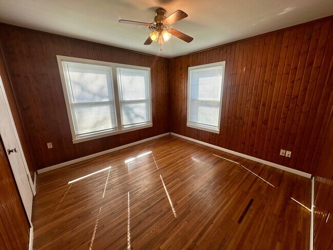 Building Photo - 2612 Alice Ave