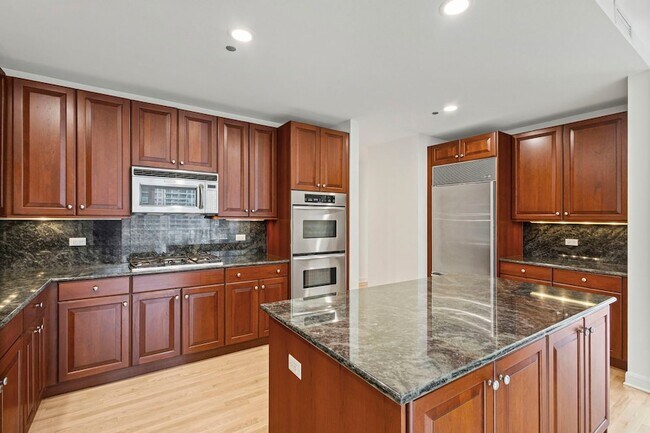 Building Photo - 415 E North Water St