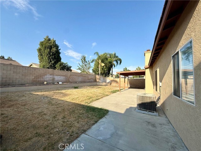 Building Photo - 17210 Volante Ct