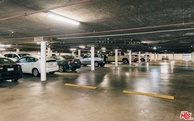 Building Photo - 497 E California Blvd