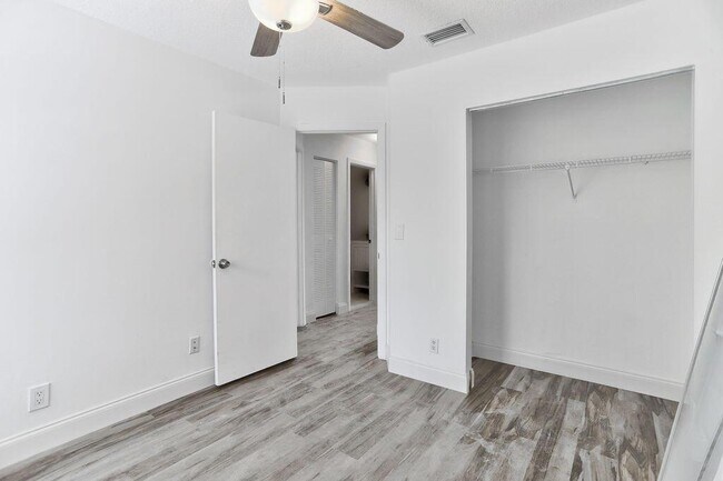 Building Photo - Southwest 8th Street, North Lauderdale, FL 33068 - 3 BR 2.5 BA townhouse