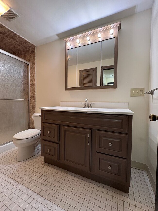 Building Photo - Beautifully updated 2 bedroom condo, with 2 reserved parking spots, in Dracut MA