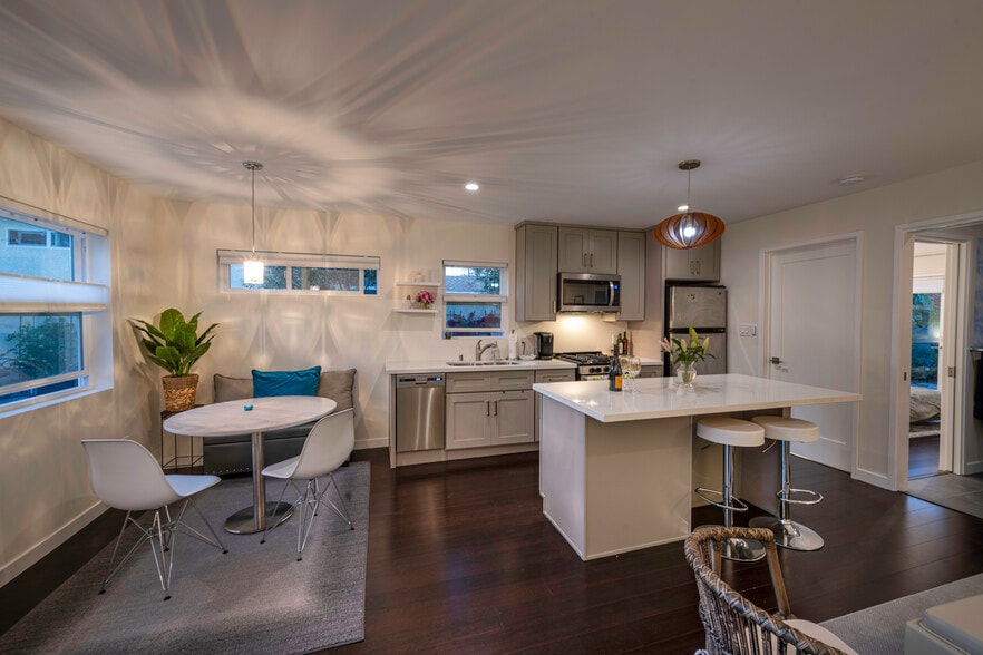 Living Room towards kitchen - 7872 Truxton Ave