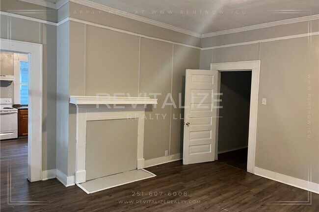 Building Photo - 4 Bed/3 Bath Home in Chickasaw East Village