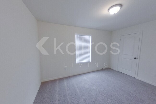 Building Photo - 1148 Vinita Ave