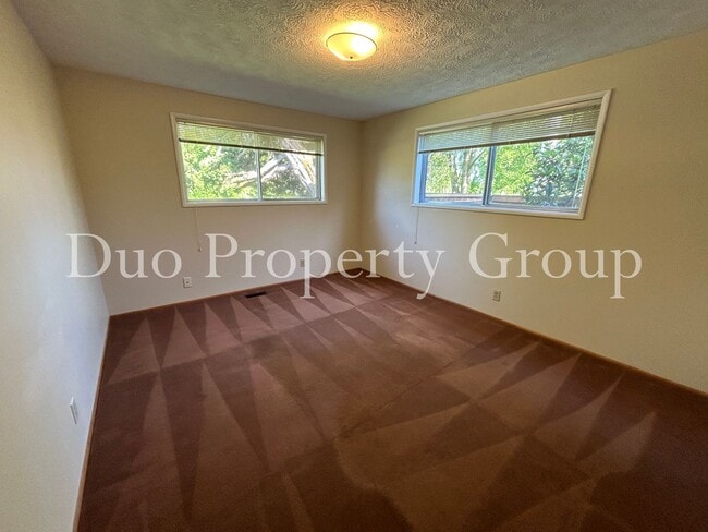 Building Photo - South Eugene Home by Kincaid Park