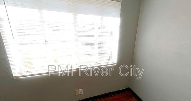 Building Photo - 5223 Polan Ln