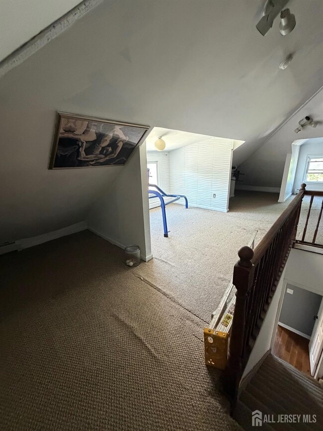 Building Photo - 1056 Hunterdon St
