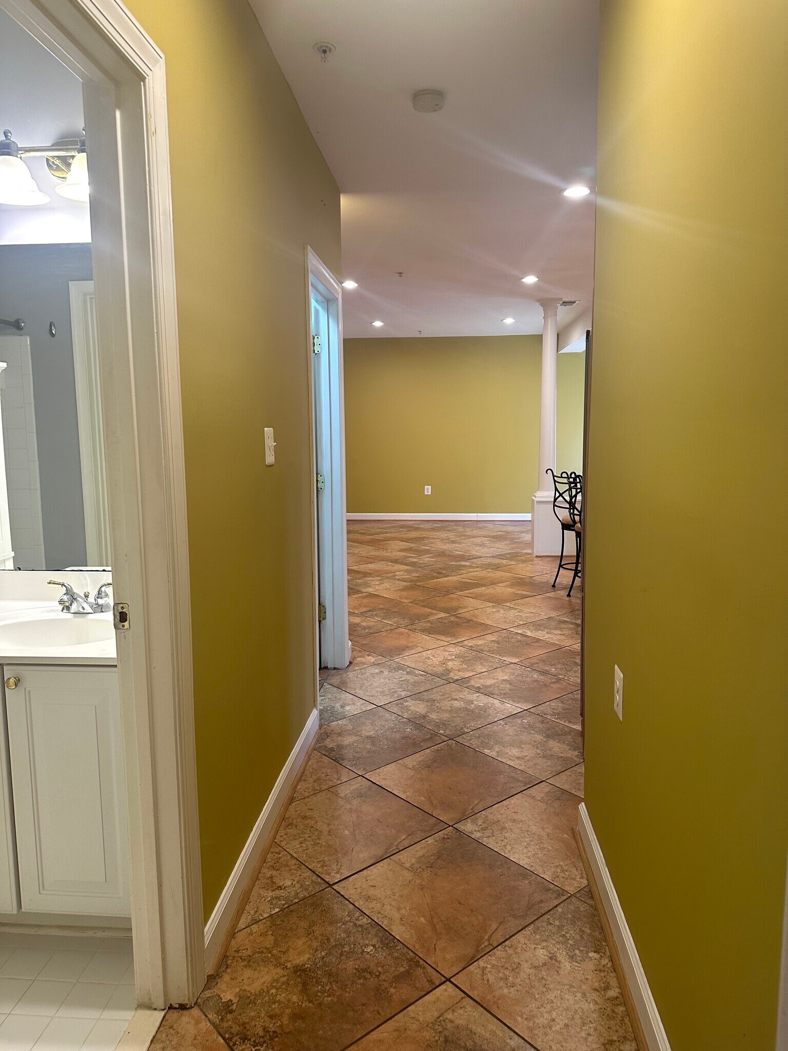 Building Photo - 11404 Glenn Dale Ridge Rd