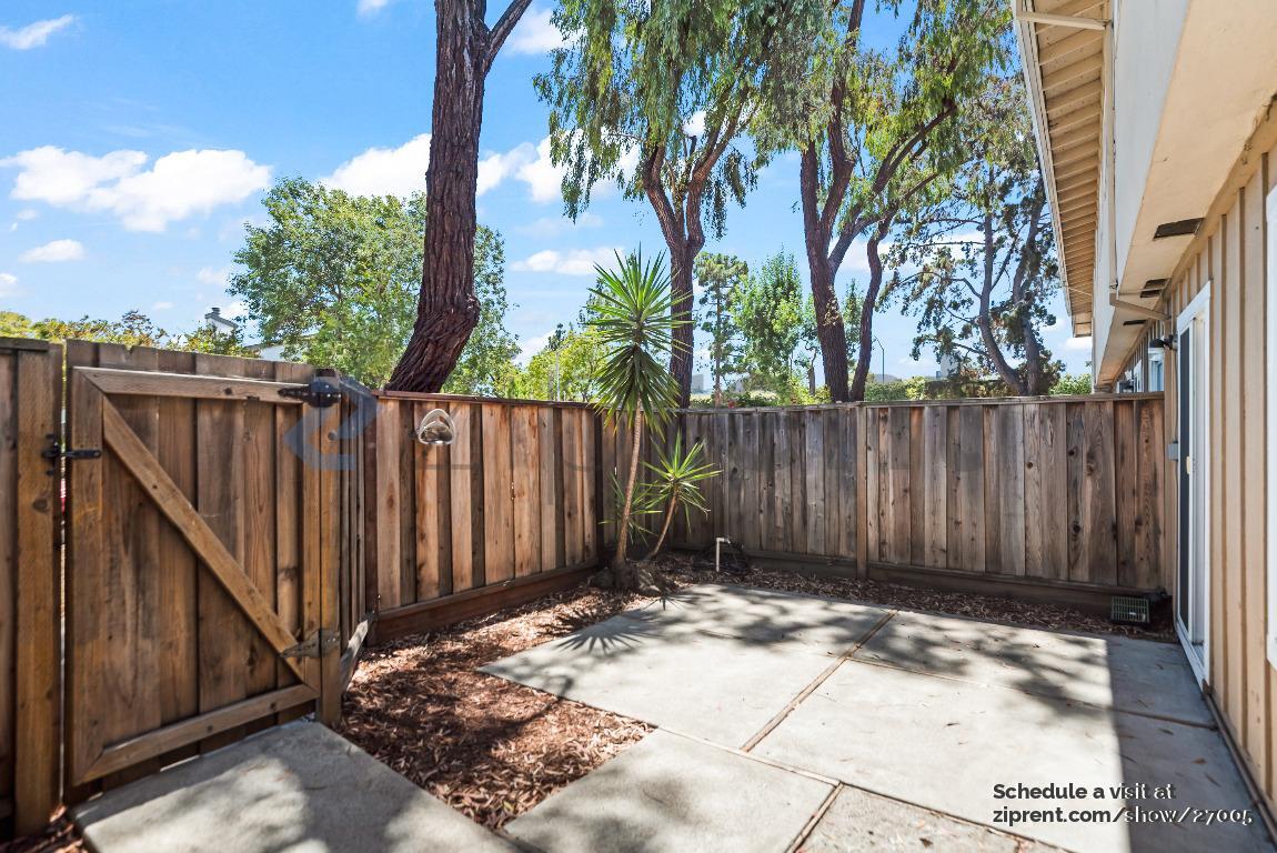 Building Photo - 3385 La Selva St