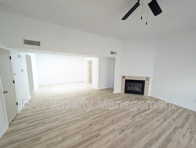 Building Photo - 3301 Schumacher St NW