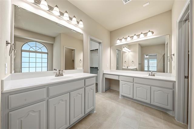 Building Photo - 6040 Liverpool St