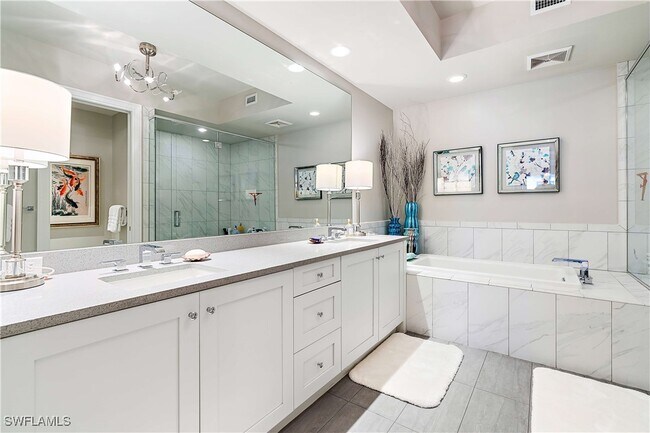 Building Photo - 1030 3rd Ave S