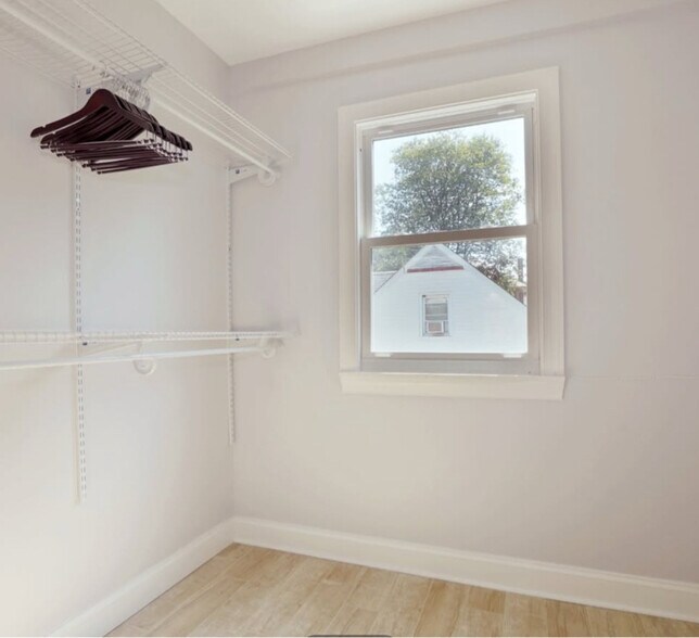 Building Photo - 4603 White Ave