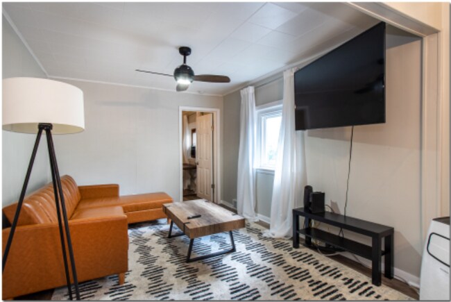 Building Photo - 3833 W 133rd St