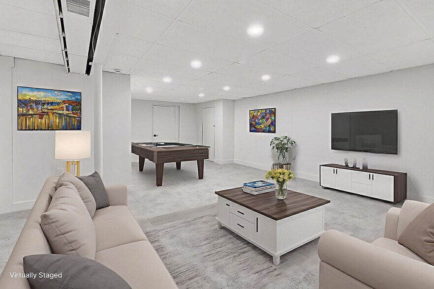 Building Photo - 5946 Sunridge Dr